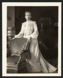Fru John Arbuckle, ca. 1900-10 af Burr William McIntosh