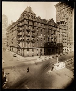 The Murray Hill Hotel, Park Avenue og 40th Street, New York, 1919 (sølv gelatinetryk) af Byron Company