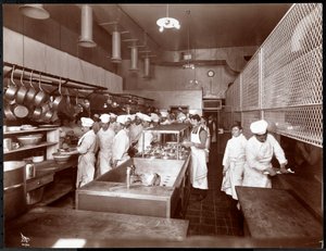 Køkkenet på Philadelphia Ritz-Carlton Hotel, 1913 (sølvgelatineprint)