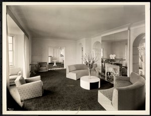 Stuen i penthouse på Hotel St. Regis, 1937 (sølv gelatinetryk) af Byron Company