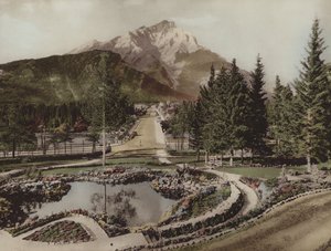 Cascade Mountain og Reflection Pool, Banff (farvefoto)