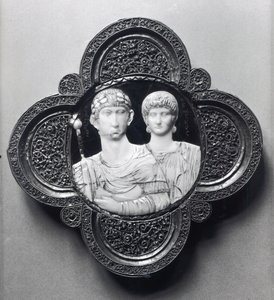 Cameo forestillende kejser Honorius (395-423) og hans kone, Maria (elfenben og metal) (se også 189590) af Byzantine