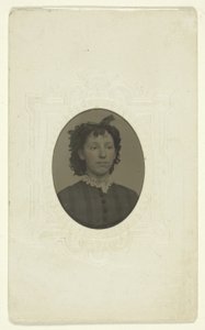 Portræt af Viola Mead af C. W. Mitchell