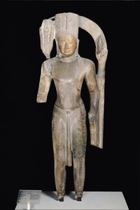 Stående statue af Harihara, Phnom Da Style, fra Angkor Borei (sandsten)