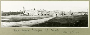 Mur omkring moskeen i Omah, 14. december 1917 af Capt. Arthur Rhodes