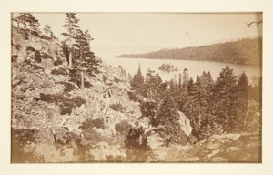 Fire jernbanescener og fire udsigter over Lake Tahoe: Emerald Bay, Lake Tahoe af Carleton E. Watkins