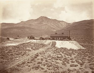 Bygninger af Sutro Tunnel, 1875, trykt ca. 1876. af Carleton Emmons Watkins