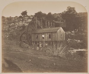 [Mølle ved Mariposa Creek] af Carleton Watkins