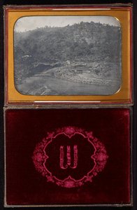 Uden titel (flodminedrift) af Carleton Watkins