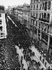 Begravelse af ærkehertugen af Østrig Franz Ferdinand, den 2. juli 1914 (s/h-foto)
