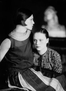 Portræt af Wanda og Marion Wulz, Trieste, ca. 1920 (glasplade)