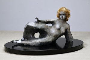 Northern Landscape, 2014 (patineret bronze, syntetisk paryk)