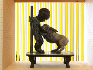 The Wonderful Story of the Tar Baby, 2010 (træ, ler, stof, maling)
