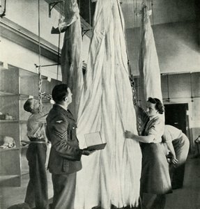Parachute Packers, c1943. af Cecil Beaton