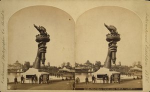 Kolossal hånd og fakkel "Liberty" udstillet på Philadelphia Centennial Exhibition, 1876