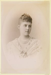 Alexandra de Grece, grande duchesse de Russie - Portræt af storhertuginde Alexandra Georgievna af Rusland (1870-1891), af Bergamasco, Charles (Karl) (1830-1896). Albumin foto