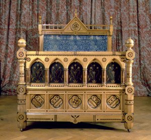 Gothic Revival Indlagt seng med polstret sengegavl, lavet af Marsh & Jones, ca. 1866 (træ)