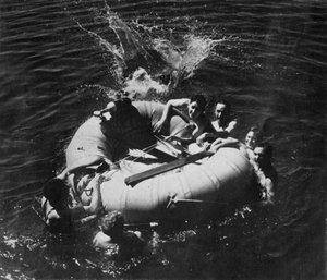 RAF-personale lærer at bruge en jolle, 1941.