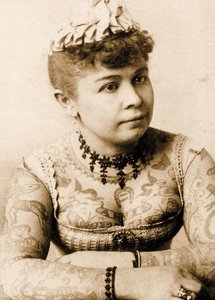 Portræt af Annie Howard, den tatoverede dame, ca. 1898 (foto fra kabinettet)