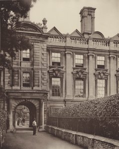 Clare College, Cambridge af Charles Latham