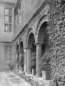 South-West Loggia af Charles Latham