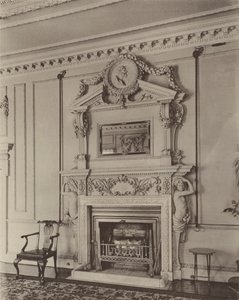 Stoke Hall, Derbyshire, tegnestue skorstensstykker af Charles Latham