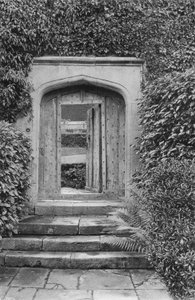 The Garden Entrance (s/h foto) af Charles Latham