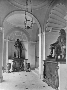 The Marble Stairway (s/h foto) af Charles Latham