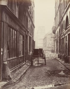Rue Estienne, fra Rue Boucher, 1862-65. af Charles Marville