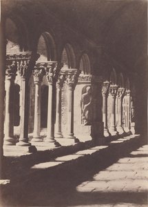 En gang i klostergangen ved Saint-Trophime-kirken, Arles af Charles Nègre