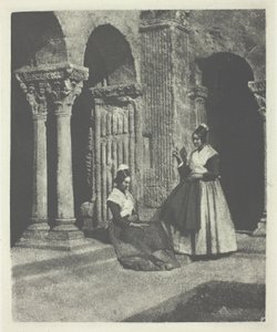 To kvinder fra Arles i klosteret Saint-Trophime i Arles af Charles Nègre