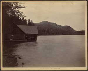 Echo Lake og Boat House, Franconia Notch, New Hampshire af Charles P. Hibbard