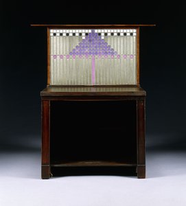 Et skriveskab designet til Walter W. Blackie Esq., Hill House, Edinburgh af Charles Rennie Mackintosh