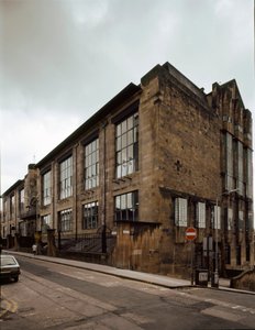 Udsigt over School of Fine Arts designet af arkitekten Charles Rennie Mackintosh (1868-1928) af Charles Rennie Mackintosh