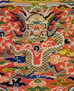 Detalje fra stof, der forestiller en fem-drage Kossu, Wanli periode, 1573-1619 (silke) (se 206710) af Chinese School