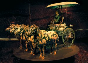 Quadriga, Qin-dynastiet, 221-206 f.Kr. (bronzeskulptur) af Chinese School
