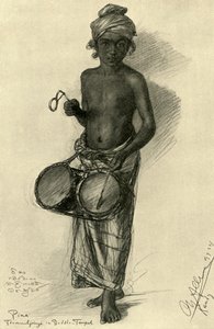 Pina - trommeslager dreng i et buddhistisk tempel, Kandy, Ceylon, 1898. af Christian Wilhelm Allers