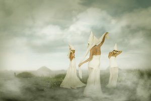 Ethereal Mist – Dame af Christine von Diepenbroek