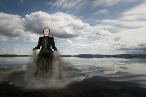 Den æteriske kvinde – Stille vand af Christine von Diepenbroek