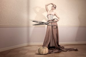Scene med modetransformation af Christine von Diepenbroek