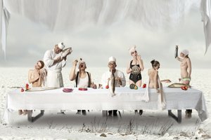 Et surrealistisk festmåltid af Christine von Diepenbroek