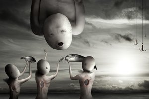 Surrealistisk fiskeoffer af Christophe Kiciak