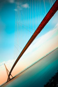 Livlig, moderne brohimmel af Christophe Kiciak