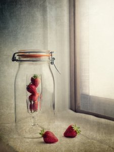 Friske jordbær i et glas