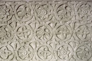 Detalje fra en udskåret skærm, 9.-10. århundrede (udskåret sten)