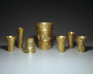 Bægere, 900-1100 (guld)