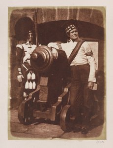 Artilleryman and Highlander, Edinburgh Castle (saltpapirtryk fra calotype negativ) af David Octavius Hill