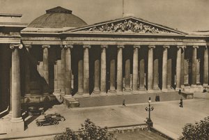 Søjlefronten af British Museum på stedet for Old Montague House, c1935. af Donald McLeish