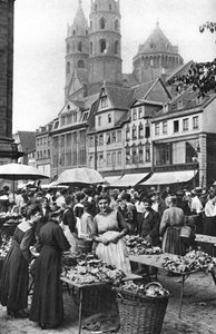 Markedspladsen ved Worms Cathedral, Worms, Tyskland, 1922.