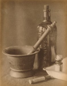 Darkroom Still Life af Doris Ulmann